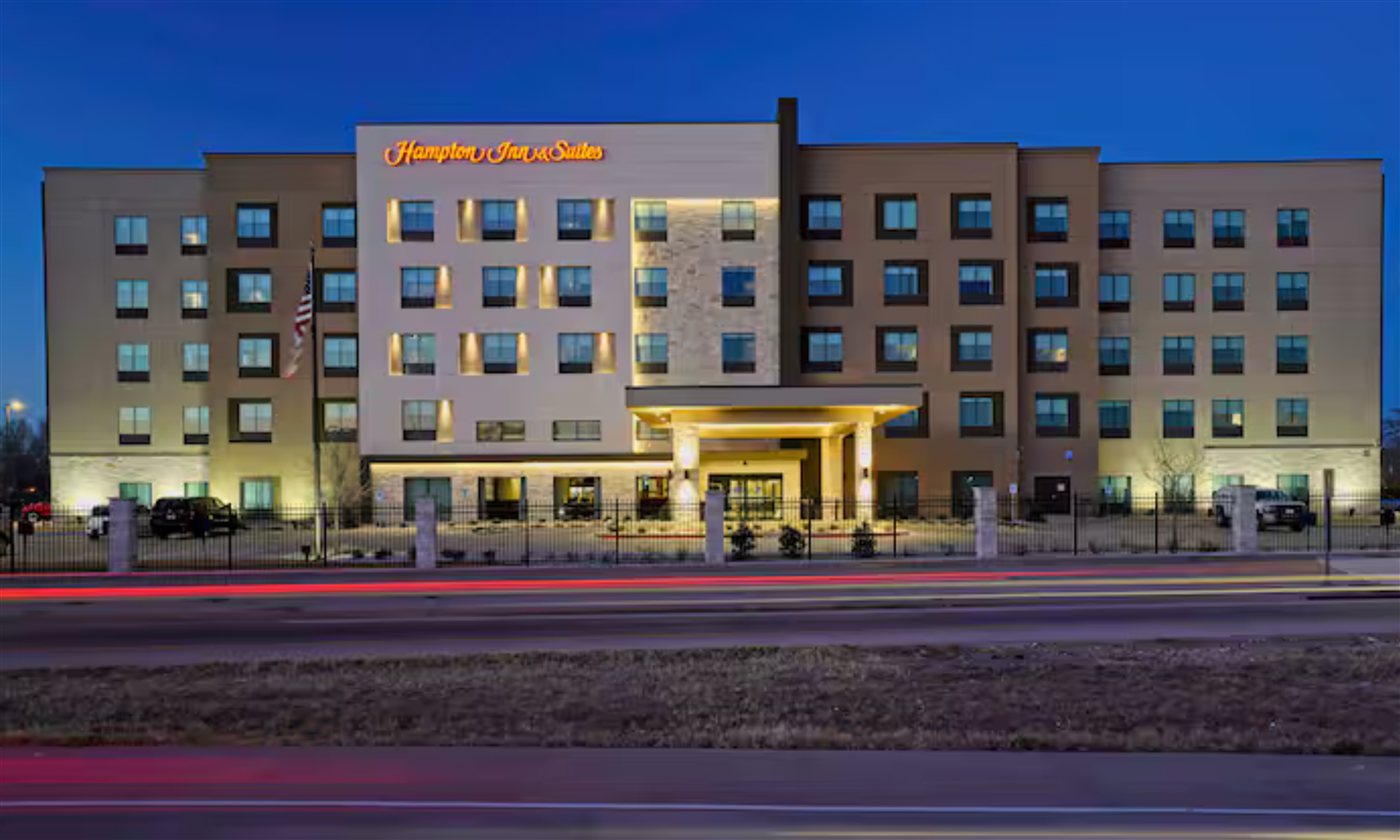 Hampton Inn & Suites